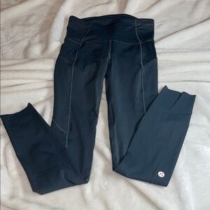 Fast and Free High-Rise Tight 25"
5 Pocket